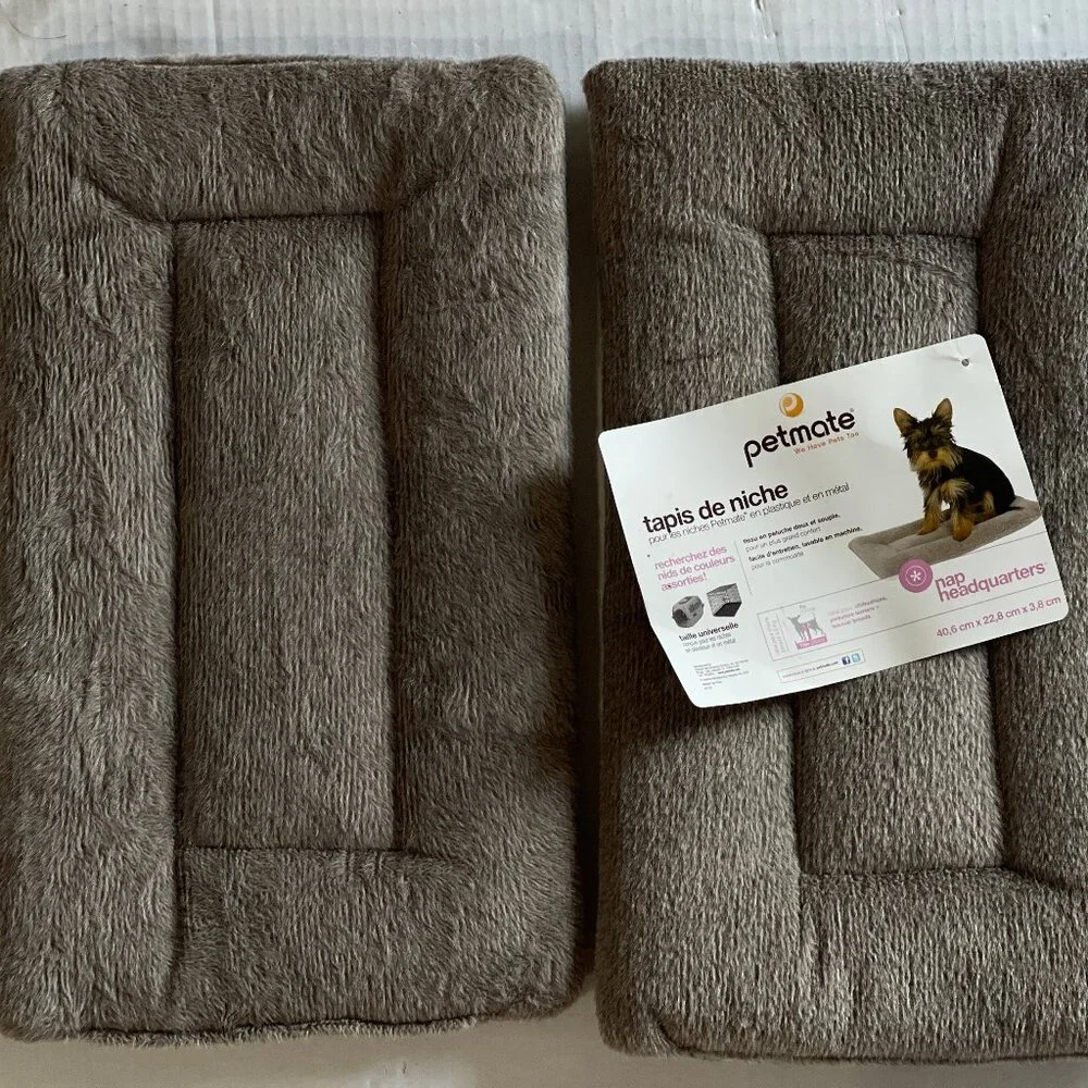 Brown Petmate Rectangular Kennel Mat for up to 10 lbs Crates 20